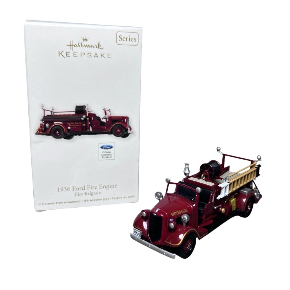 Hallmark NEW 2012 Fire Brigade series‎ 1936 Ford Fire Engine Christmas Ornament